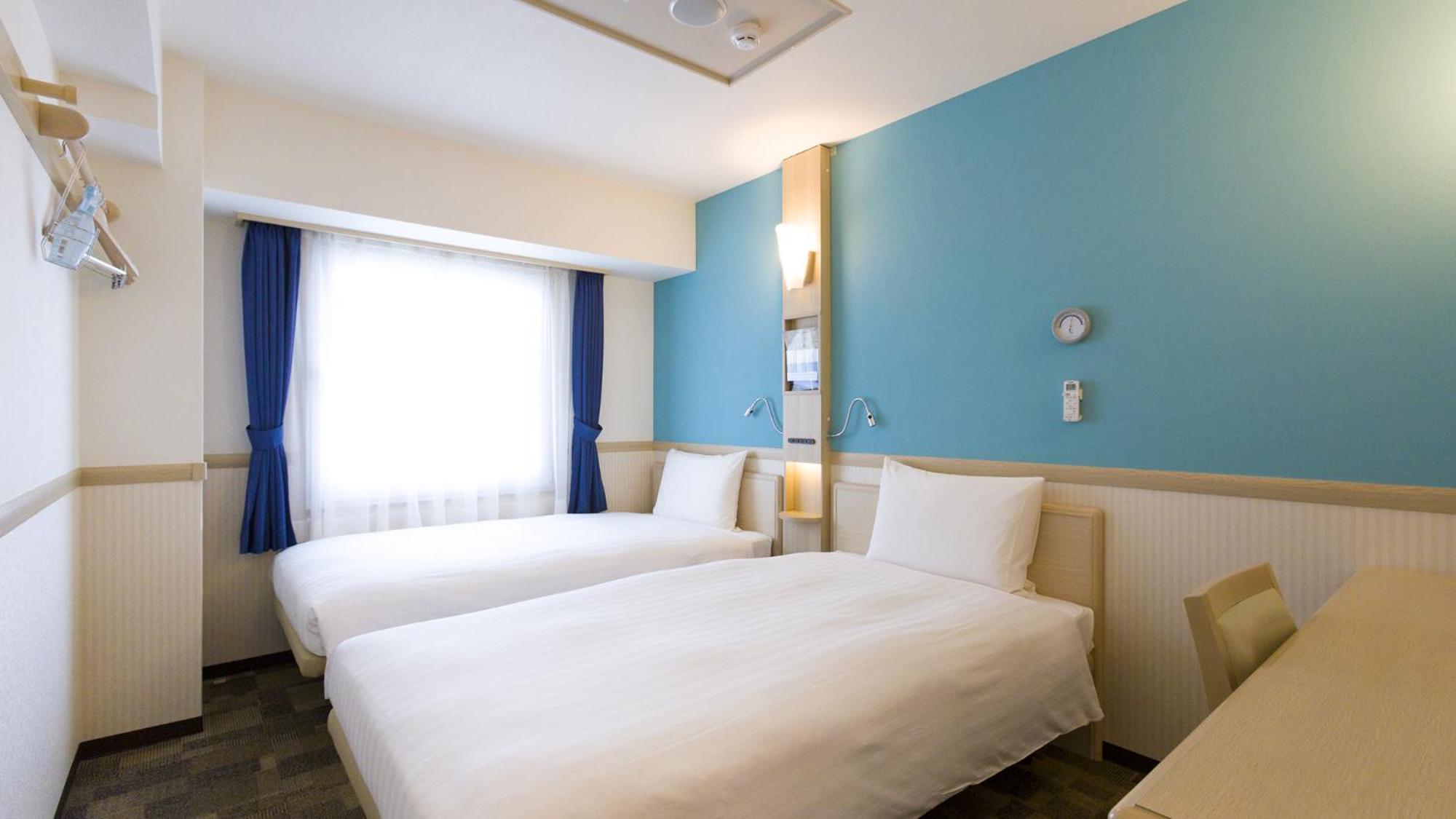 Toyoko Inn Marugame Ekimae Exterior foto